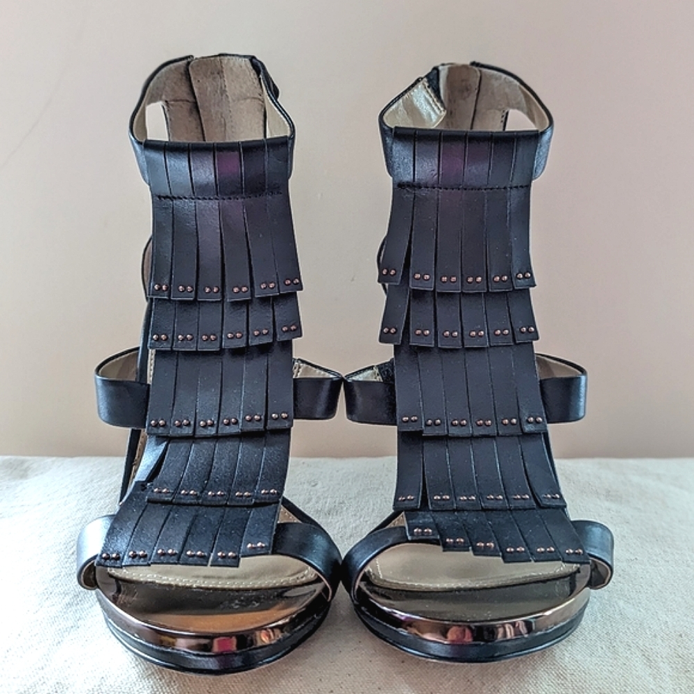BCBGMaxAzria Black Leather Strappy Gladiator 4" Heel Open Toe size 8.5